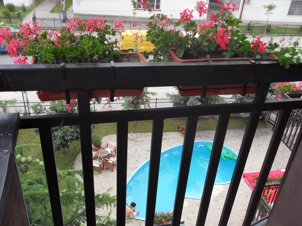 Apartments Ristak โอครีด ภายนอก รูปภาพ