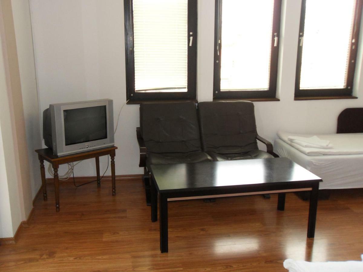 Apartments Ristak โอครีด ภายนอก รูปภาพ
