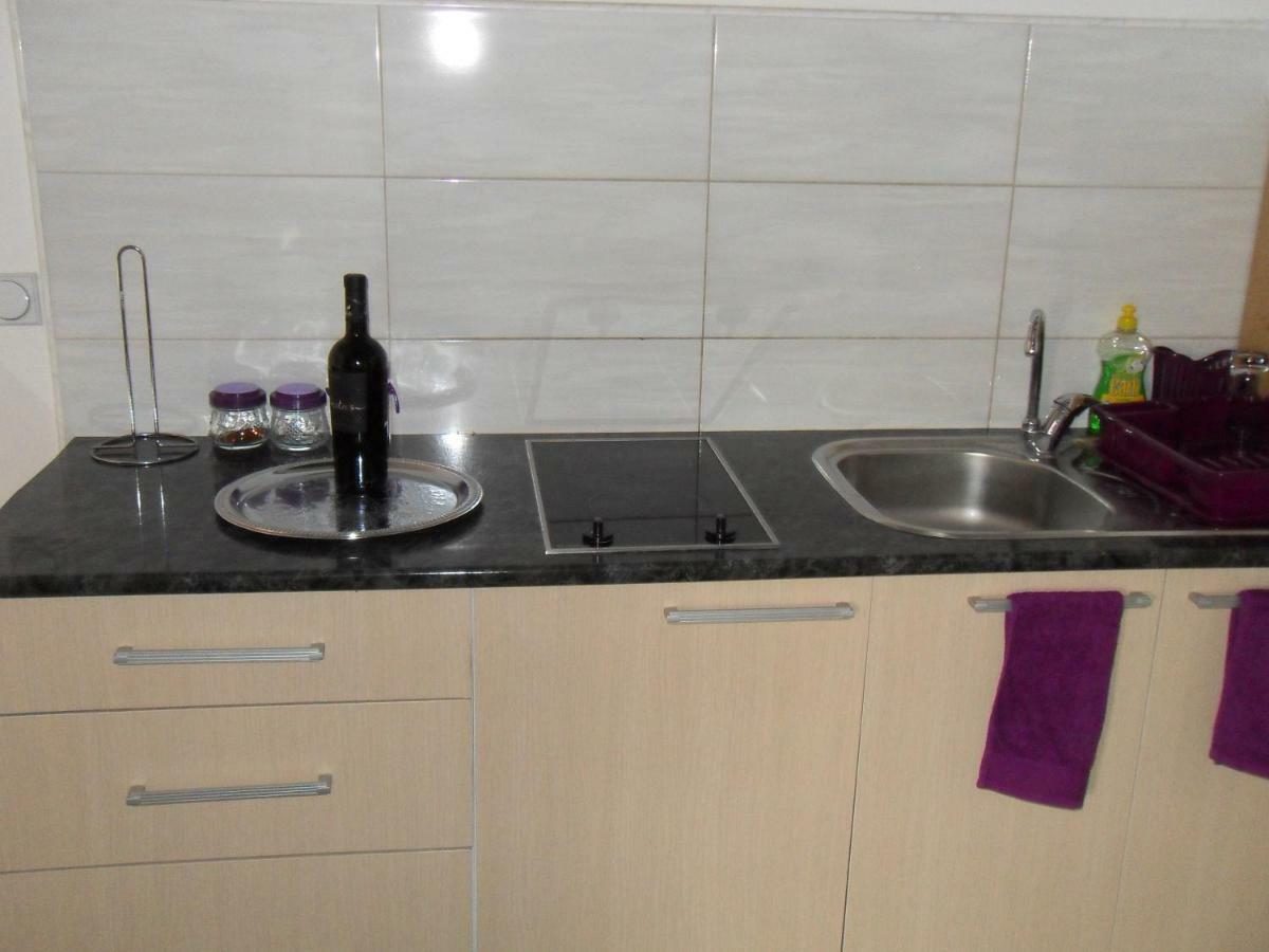 Apartments Ristak โอครีด ภายนอก รูปภาพ